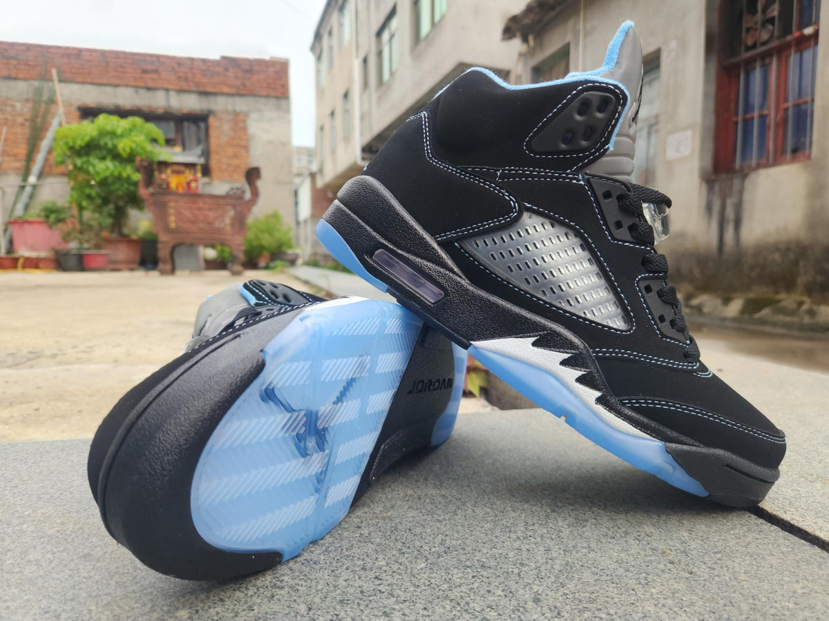 Air Jordan 5 "Black University Blue" – Black & Light Blue