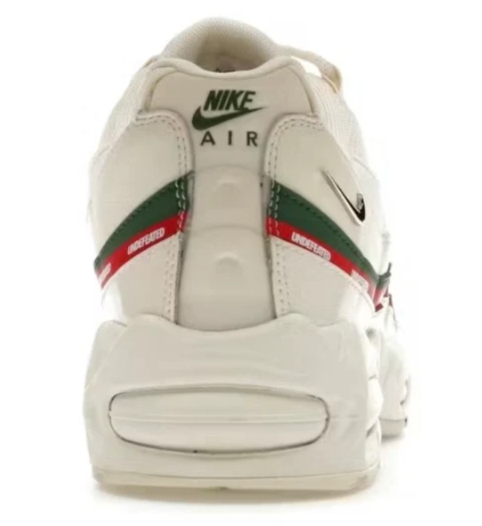 Nike Air Max 95 SP x Undefeated Sail