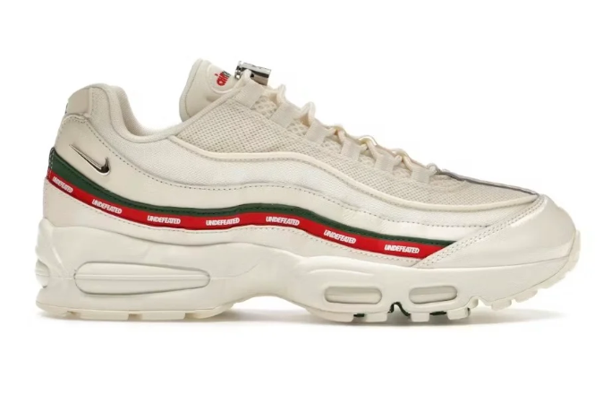 Nike Air Max 95 SP x Undefeated Sail